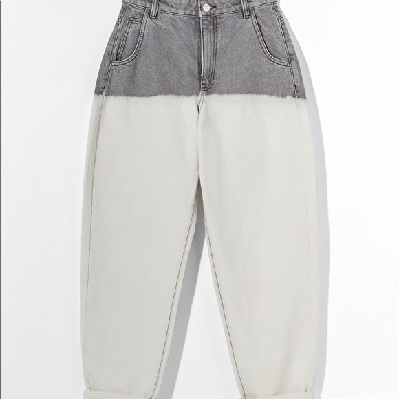 NWT. Bershka Gray/White Shaded Ribbed Mom Fit Jeans. Size 4. - Picture 5 of 8